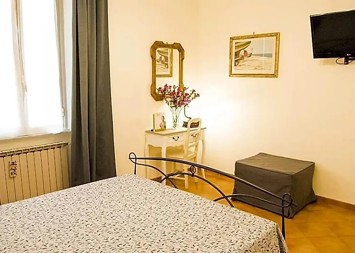 Domus Piazza Del Popolo לינה וארוחת בוקר