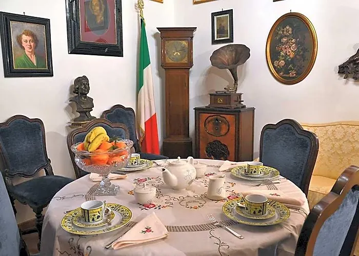 Domus Piazza Del Popolo לינה וארוחת בוקר 4*